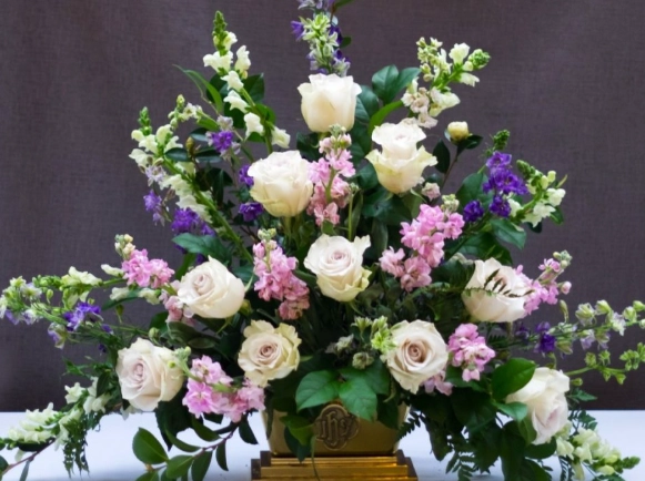 flower arrangement techniques