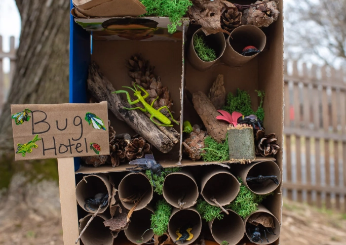 DIY insect hotel